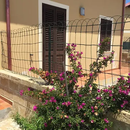 Holiday home Stupenda Al Mare Le Castella *